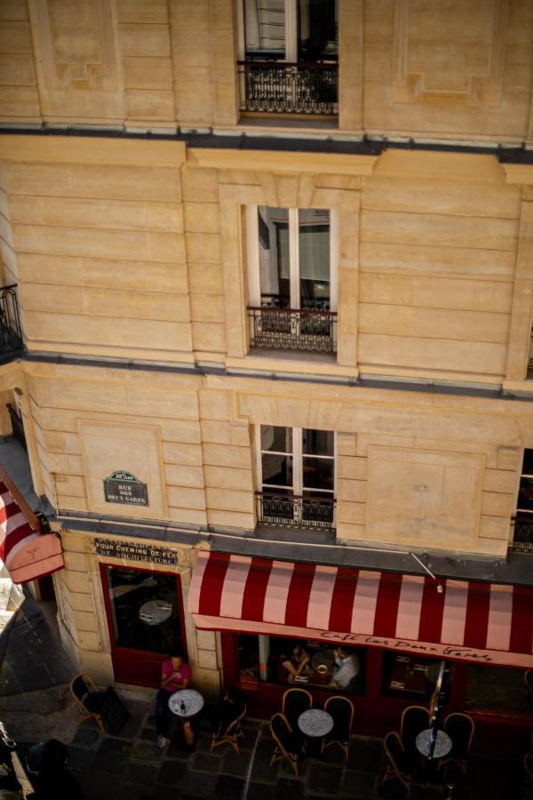 Hotel Les Deux Gares Paris Bagian luar foto